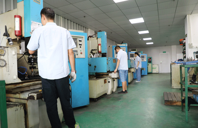 高准冲压模具